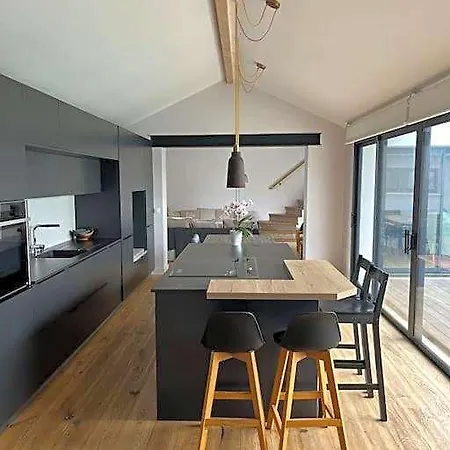 Des Loriots - Heated Pool & Walk To Beaches - Near Biarritz - Family Friendly